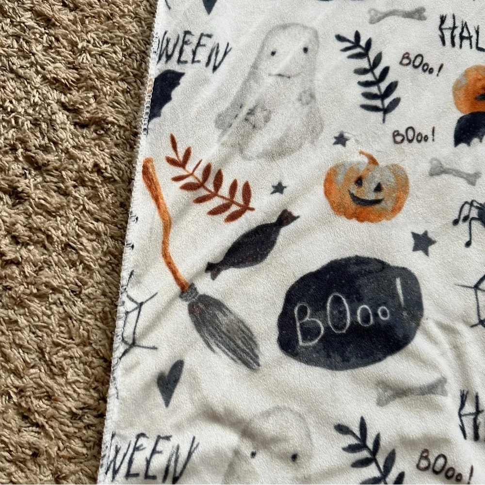 Halloween Lovey Ghost and Pumpkin White Patterned Blanket Baby Blanket Shearling